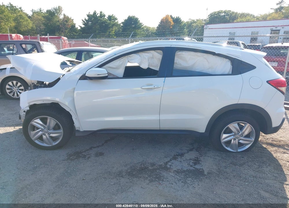 2019 HONDA HR-V VIN: 3CZRU6H54KM732415