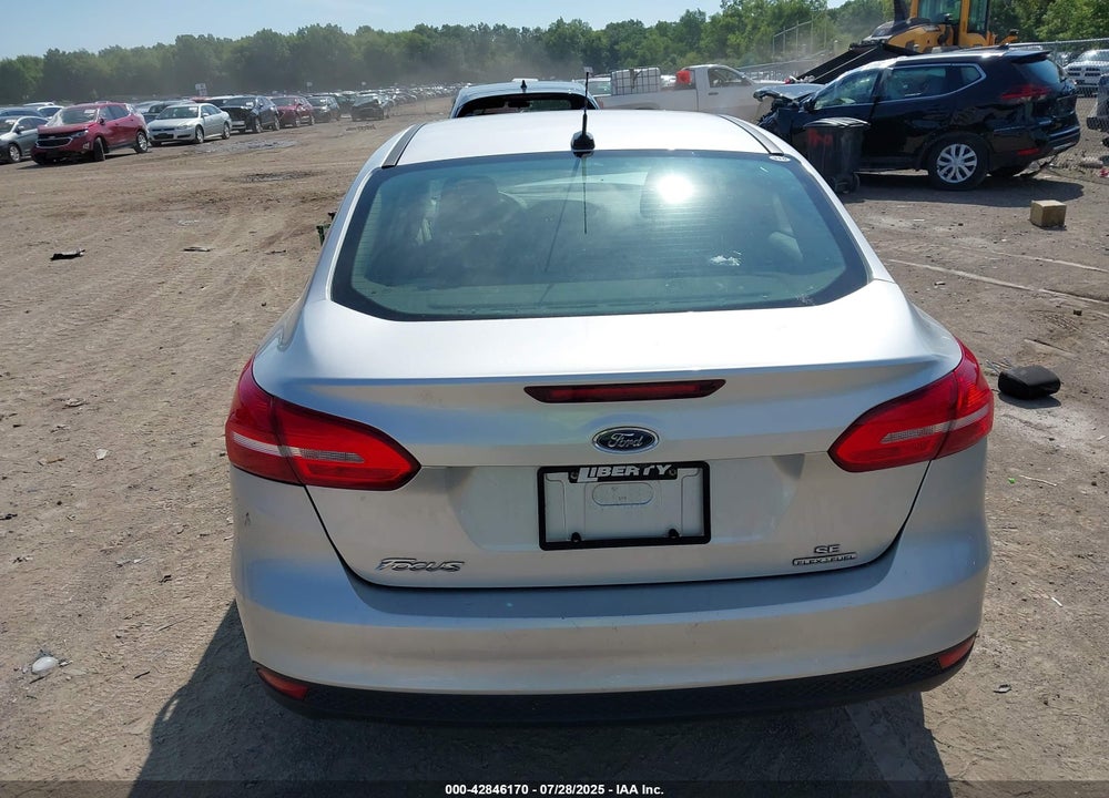 2015 FORD FOCUS VIN: 1FADP3F20FL239360