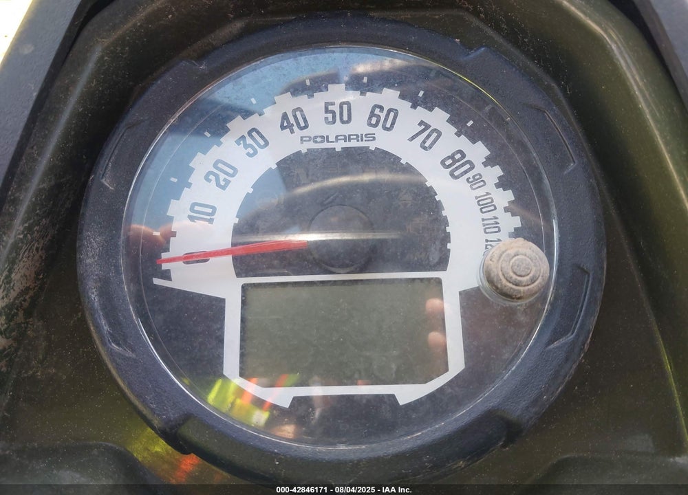 2015 POLARIS RANGER CREW 570 FULL-SIZE VIN: 3NSRUA579FG881758