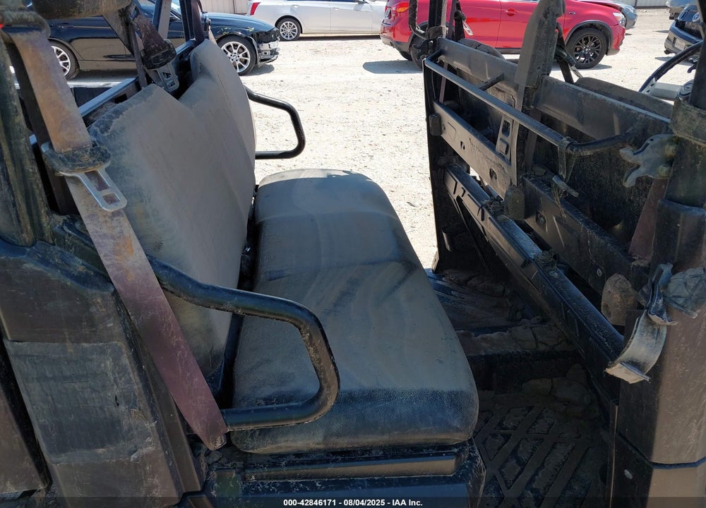 2015 POLARIS RANGER CREW 570 FULL-SIZE VIN: 3NSRUA579FG881758