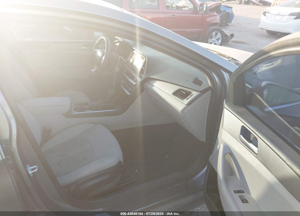 2018 HYUNDAI SONATA SE VIN: 5NPE24AF5JH703009
