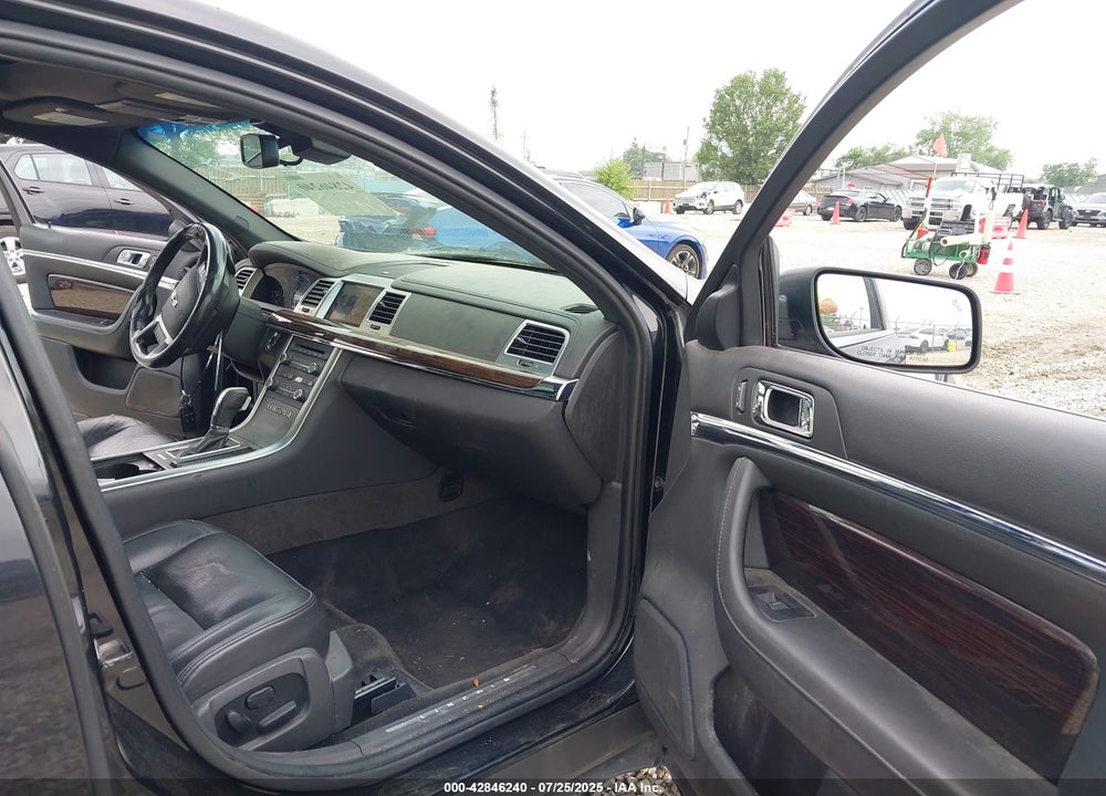 2012 LINCOLN MKS VIN: 1LNHL9DR8CG806022