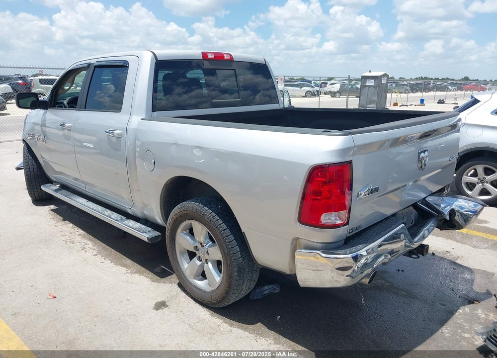 2017 RAM 1500 VIN: 3C6RR7LT4HG607951