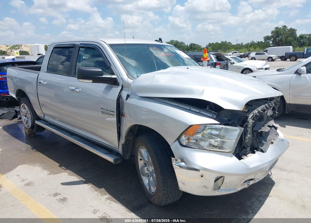 2017 RAM 1500 VIN: 3C6RR7LT4HG607951