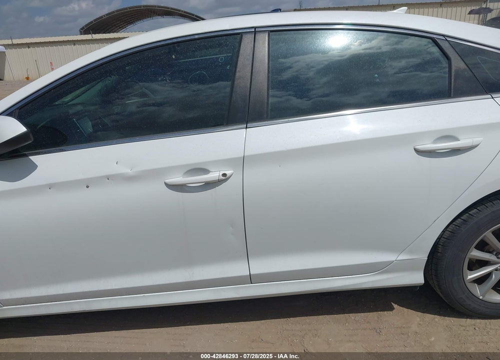 2018 HYUNDAI SONATA VIN: 5NPE24AF6JH601119