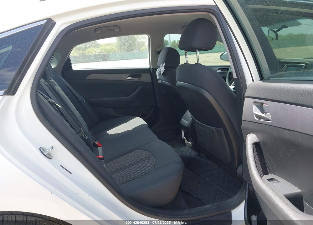 2018 HYUNDAI SONATA VIN: 5NPE24AF6JH601119