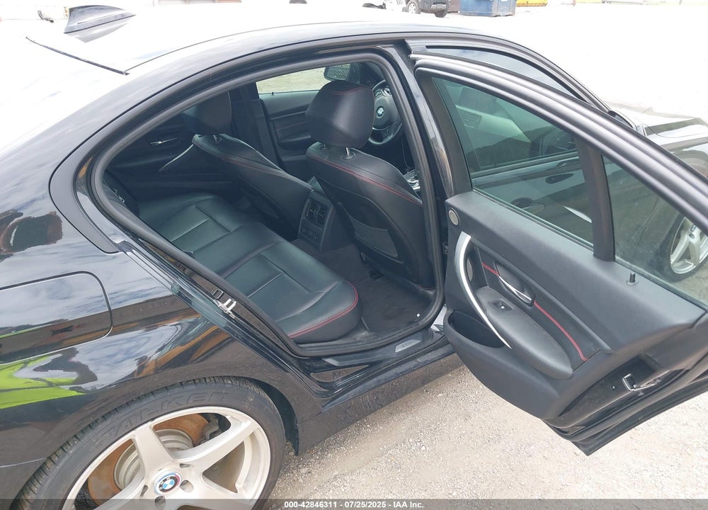 2012 BMW 3 SERIES VIN: WBA3A9C54CF270272