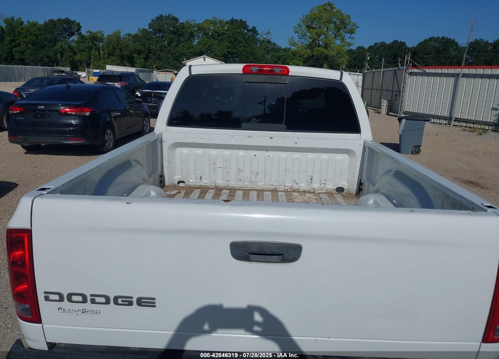 2004 DODGE RAM 1500 ST VIN: 1D7HA16K04J284377
