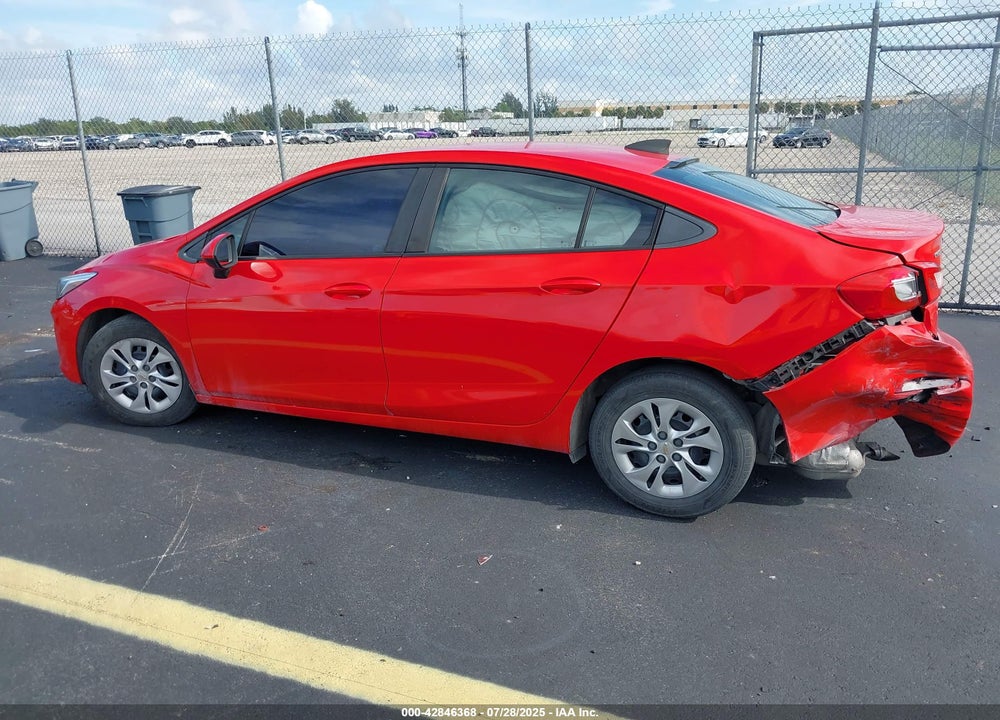 2019 CHEVROLET CRUZE LS VIN: 1G1BC5SM8K7130656