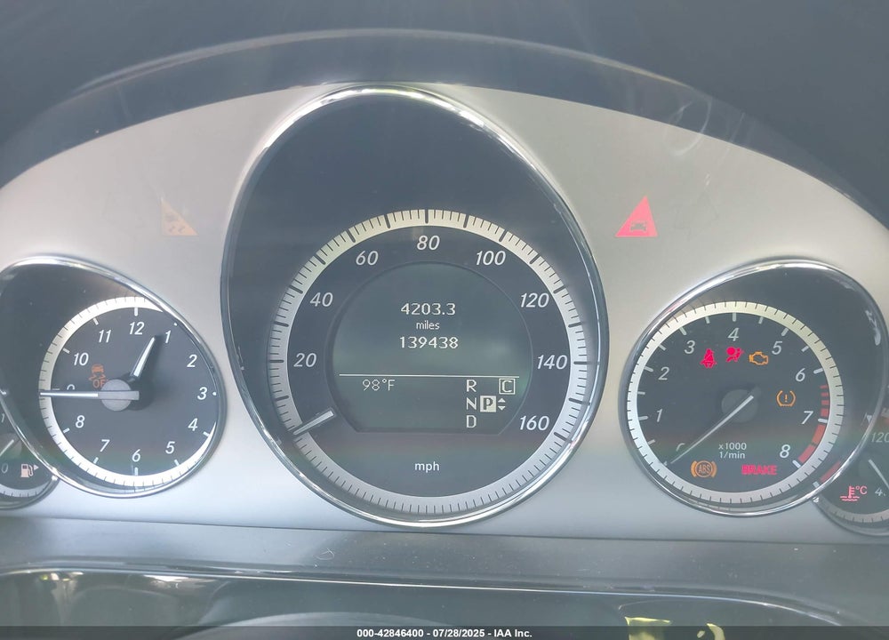 2010 MERCEDES-BENZ E-CLASS VIN: WDDHF8HB1AA147533