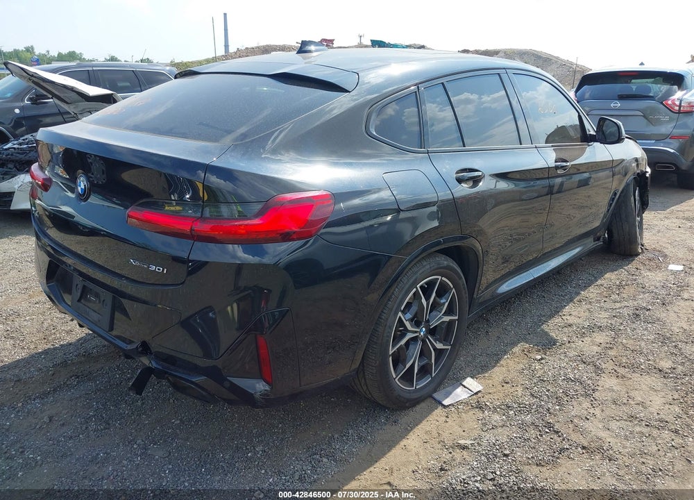 2024 BMW X4 VIN: 5UX33DT00R9V92966