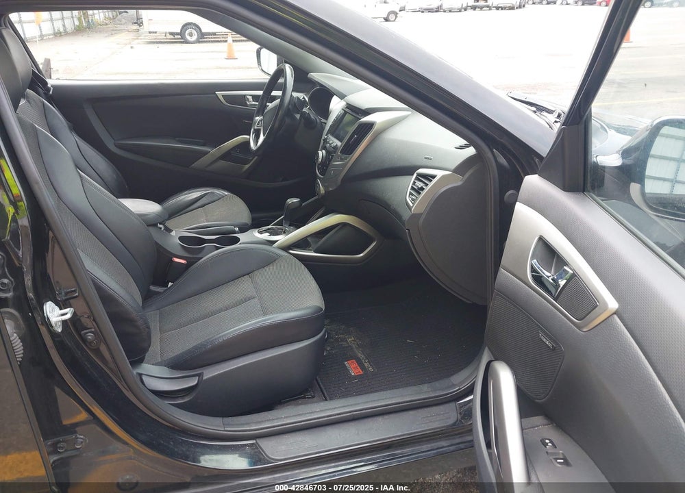 2013 HYUNDAI VELOSTER VIN: KMHTC6ADXDU164374