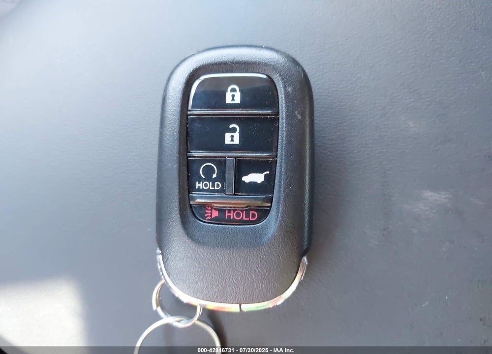 2025 HONDA HR-V AWD EX-L VIN: 3CZRZ2H74SM756242