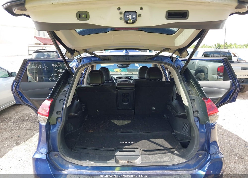 2018 NISSAN ROGUE VIN: 5N1AT2MT3JC807667