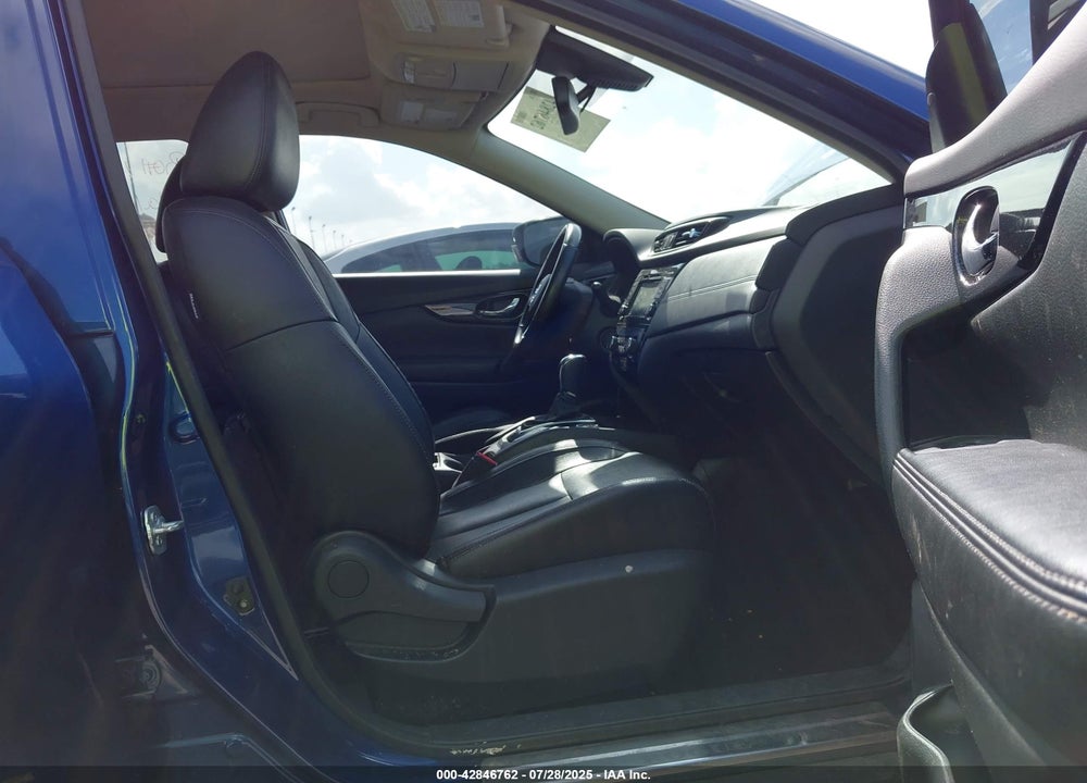 2018 NISSAN ROGUE VIN: 5N1AT2MT3JC807667