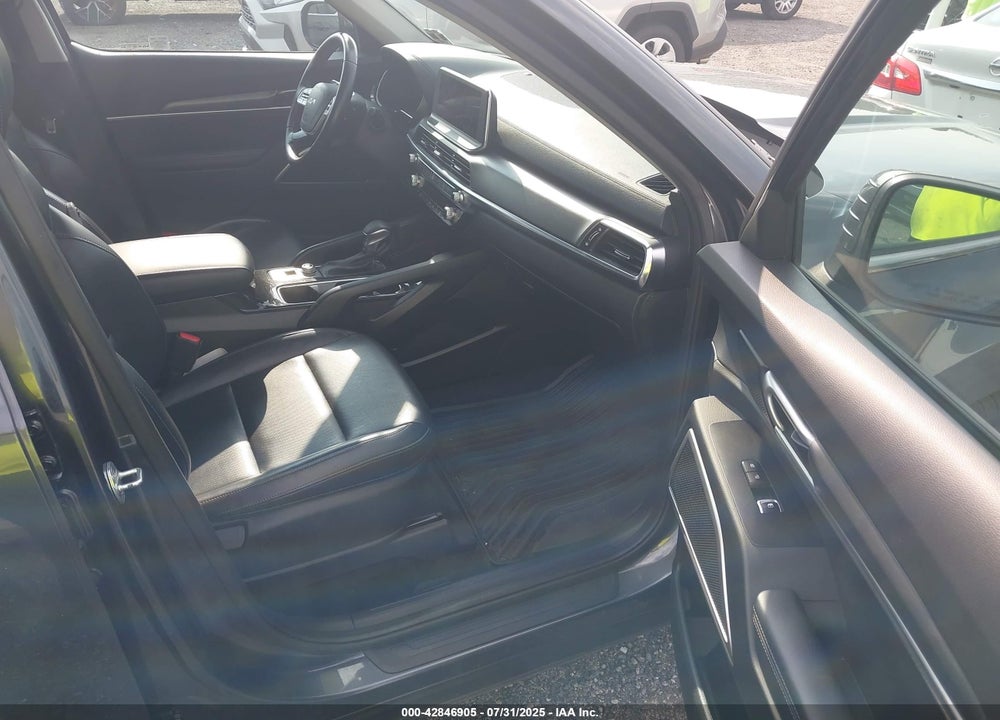 2022 KIA TELLURIDE VIN: 5XYP2DHC4NG215221