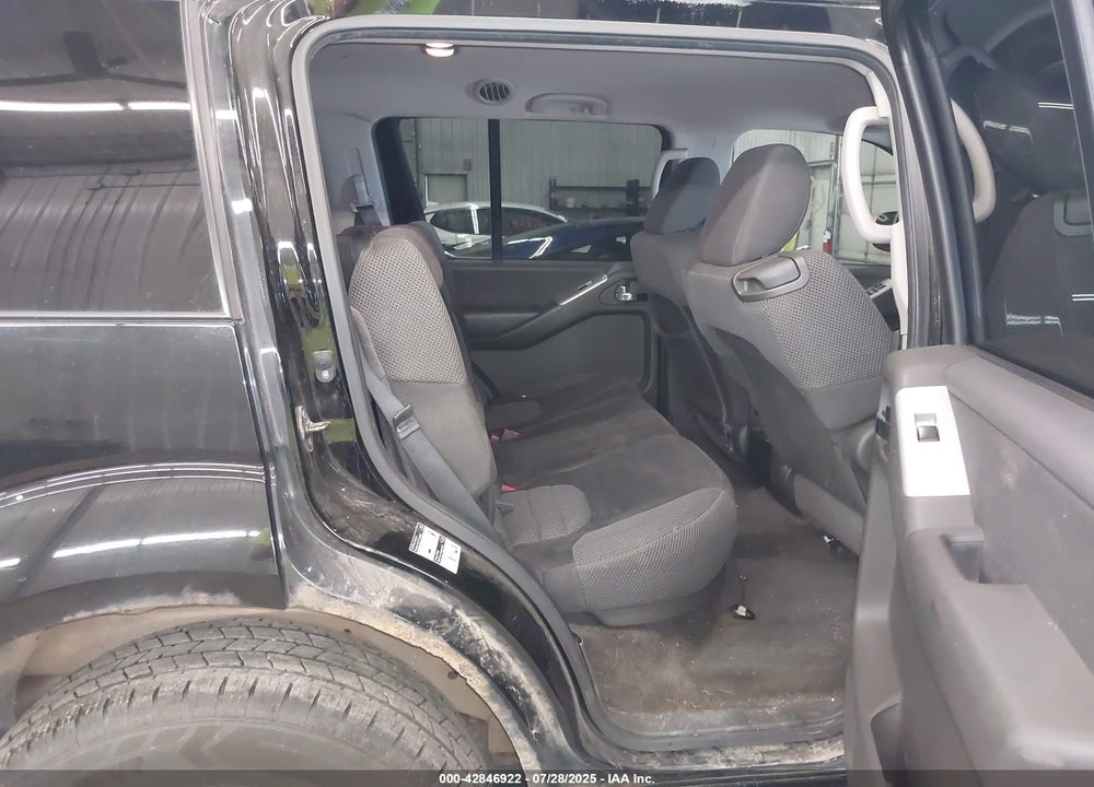 2011 NISSAN PATHFINDER VIN: 5N1AR1NB7BC610534