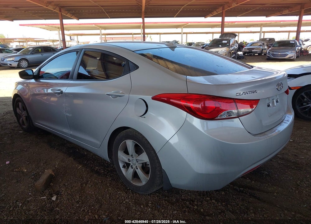 2013 HYUNDAI ELANTRA VIN: KMHDH4AE7DU820694