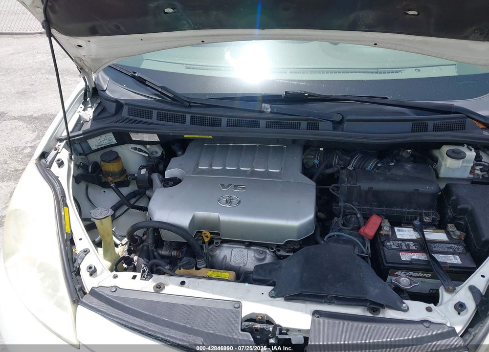 2008 TOYOTA SIENNA VIN: 5TDZK22C18S210281