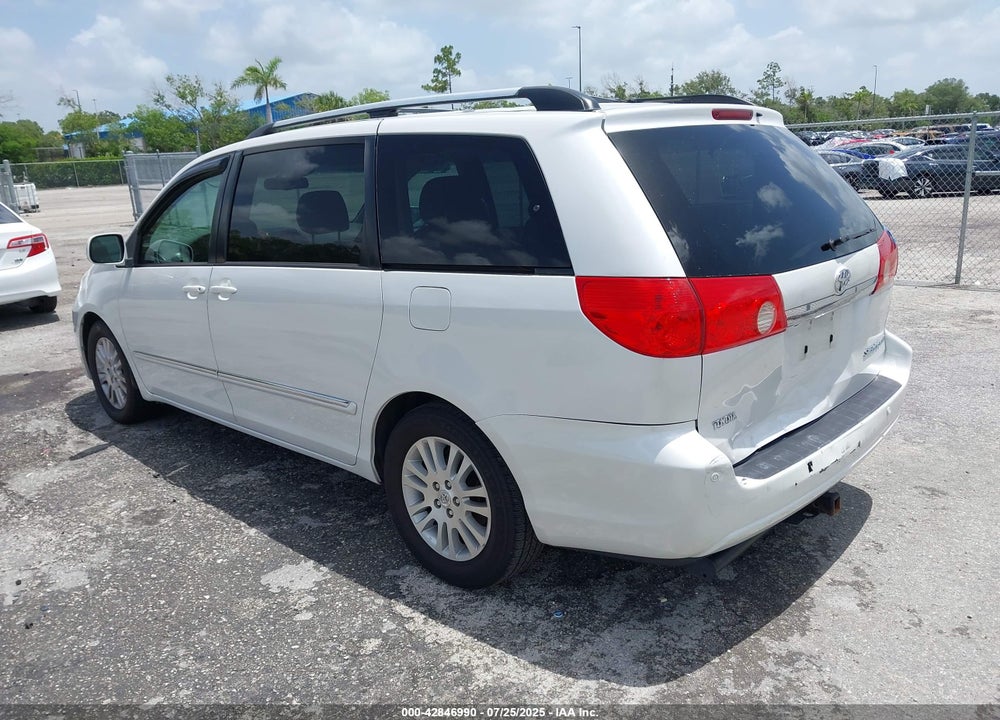 2008 TOYOTA SIENNA VIN: 5TDZK22C18S210281