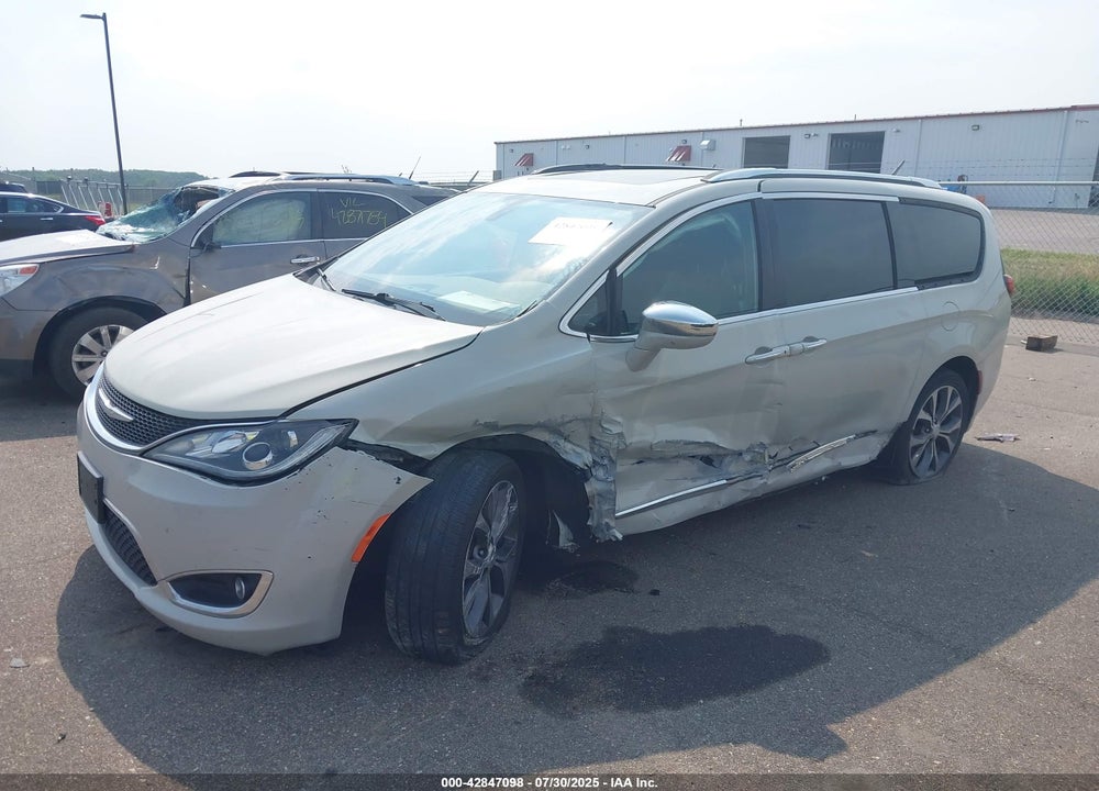 2017 CHRYSLER PACIFICA LIMITED VIN: 2C4RC1GG2HR597788