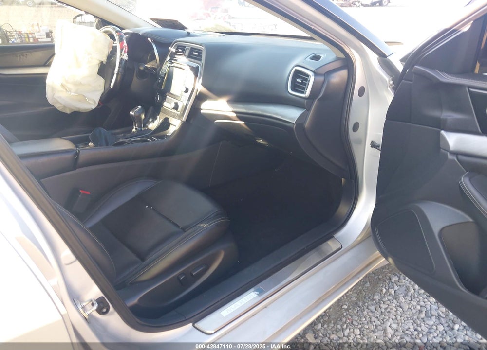 2018 NISSAN MAXIMA VIN: 1N4AA6AP2JC396583