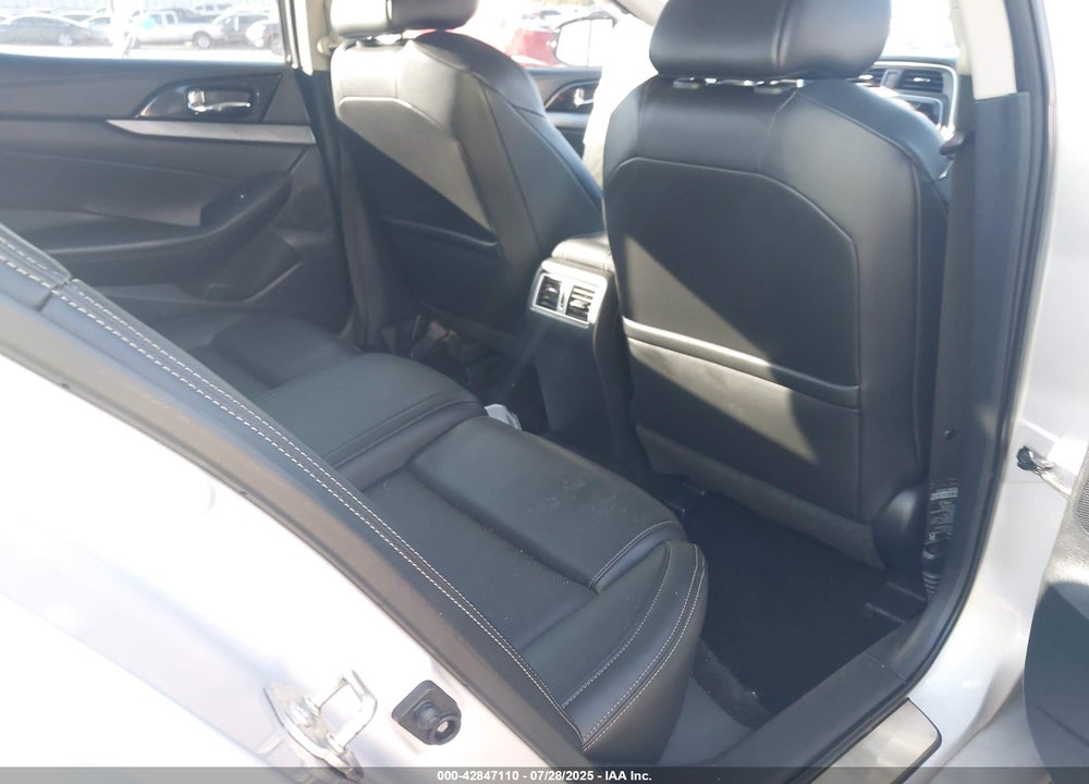 2018 NISSAN MAXIMA VIN: 1N4AA6AP2JC396583