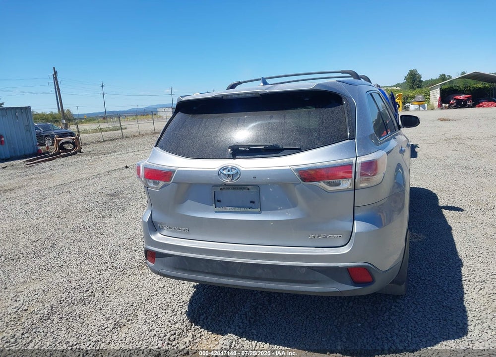 2014 TOYOTA HIGHLANDER VIN: 5TDJKRFH5ES064233