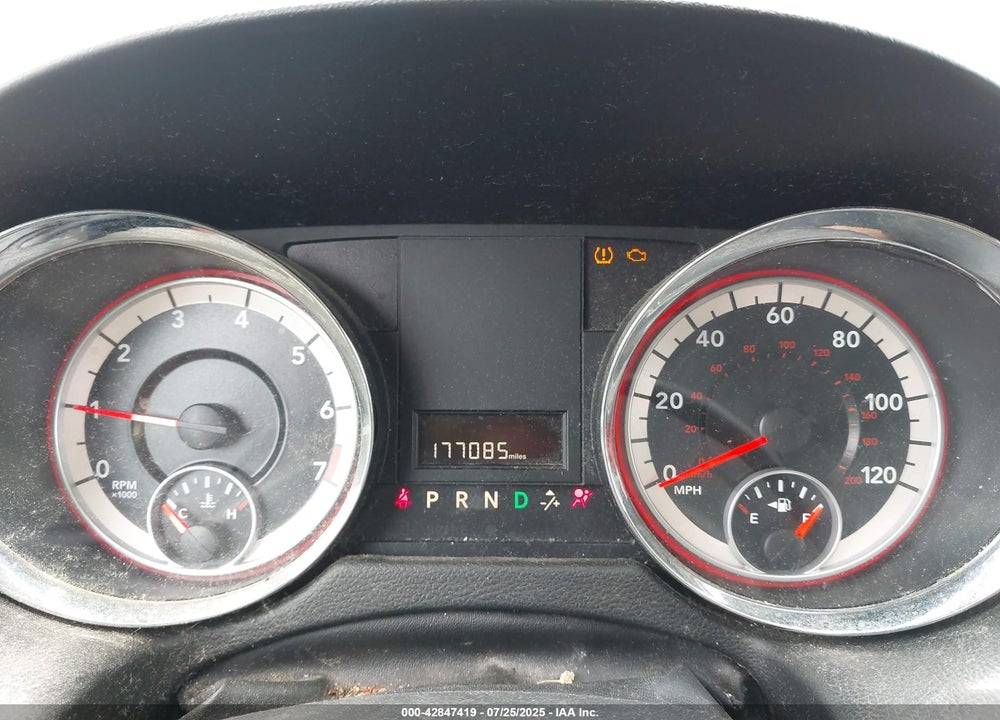 2014 DODGE GRAND CARAVAN VIN: 2C4RDGCG4ER121155