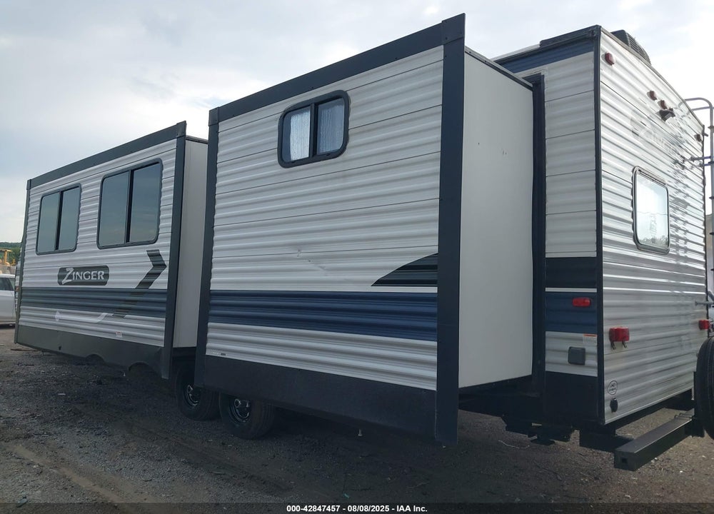 2021 CROSSROADS ZINGER 331BH VIN: 4YDT3312XMS372989
