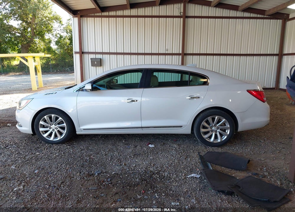 2015 BUICK LACROSSE VIN: 1G4GB5G30FF245131