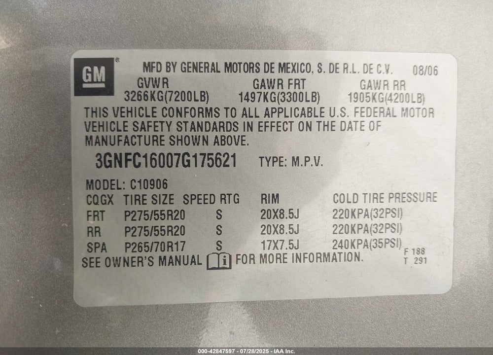 2007 CHEVROLET SUBURBAN 1500 VIN: 3GNFC16007G175621