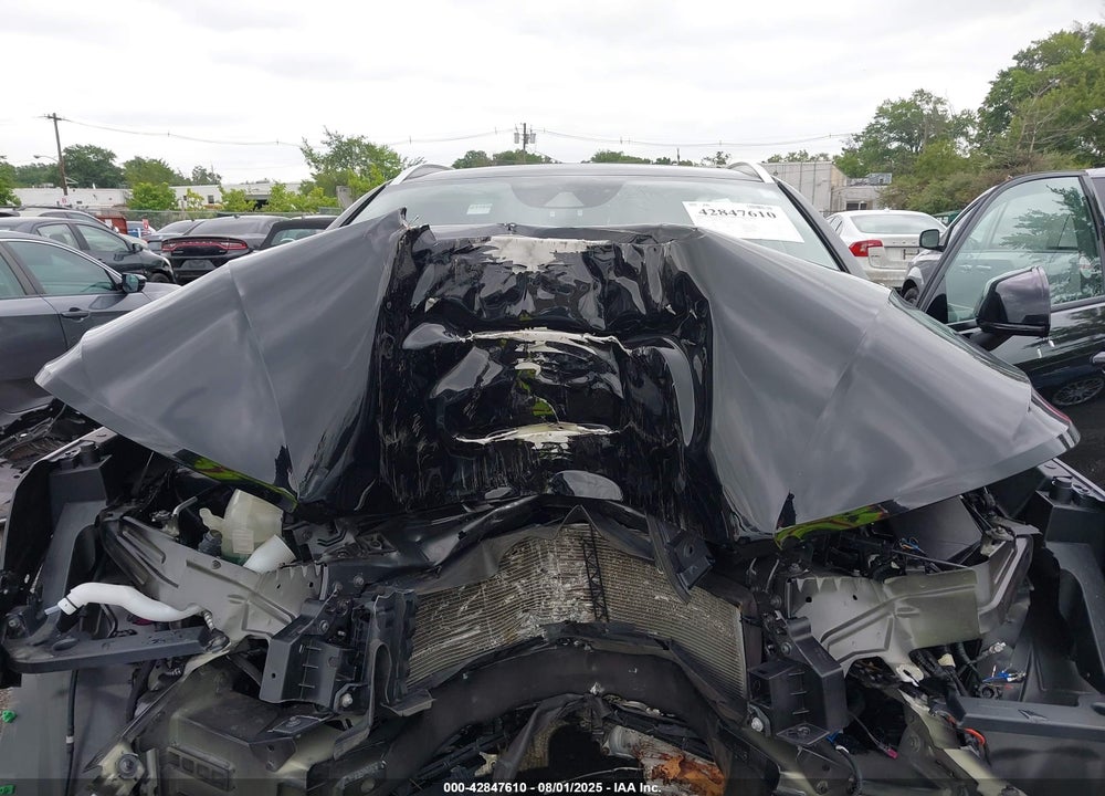 2021 VOLVO XC40 VIN: YV4162UK9M2432149