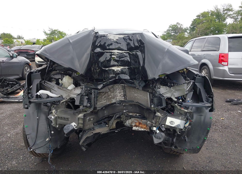 2021 VOLVO XC40 VIN: YV4162UK9M2432149