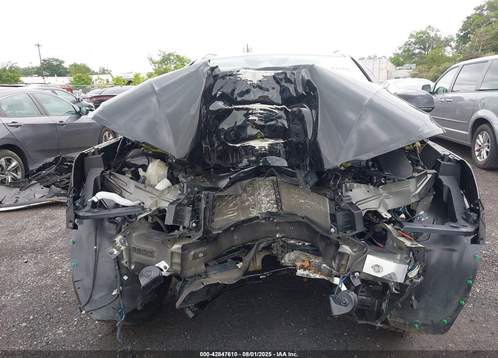 2021 VOLVO XC40 VIN: YV4162UK9M2432149