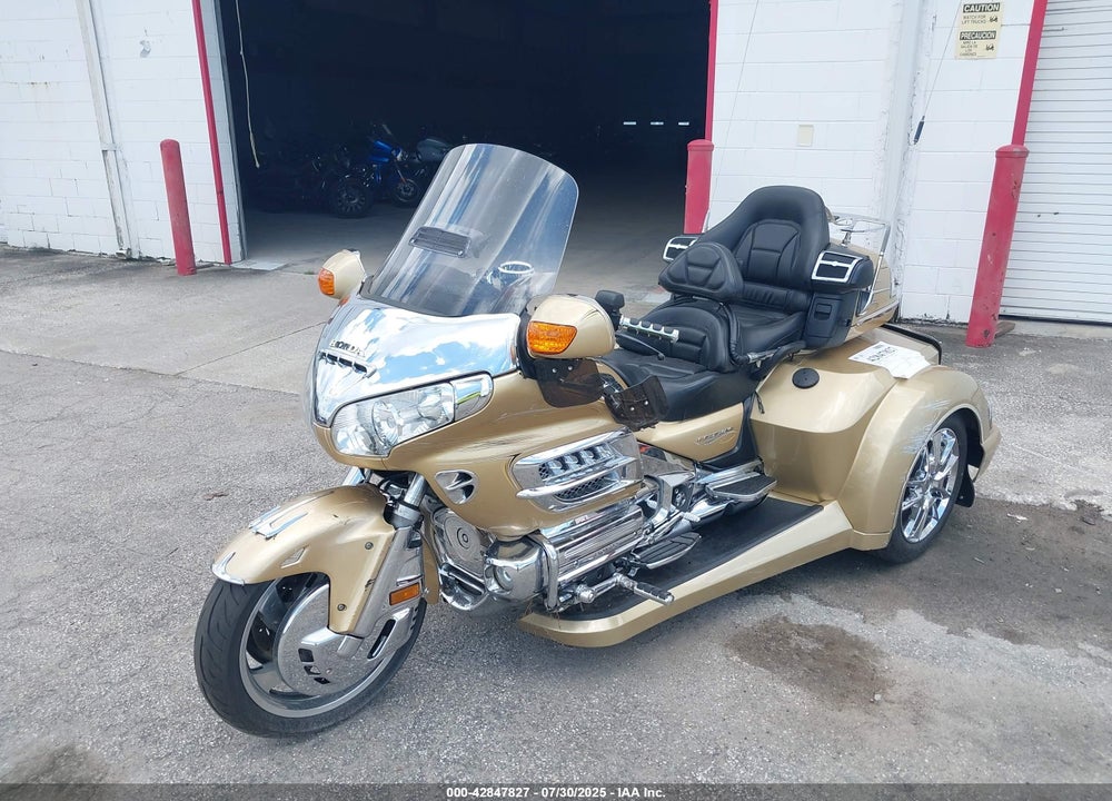 2006 HONDA GL1800 VIN: 1HFSC47F46A507607