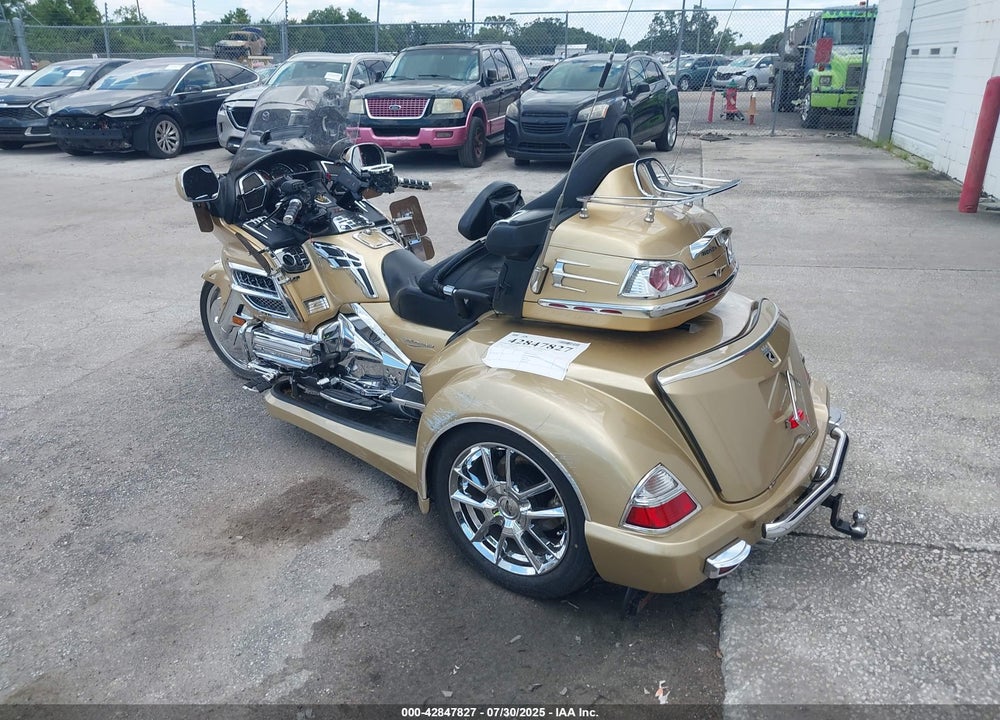 2006 HONDA GL1800 VIN: 1HFSC47F46A507607