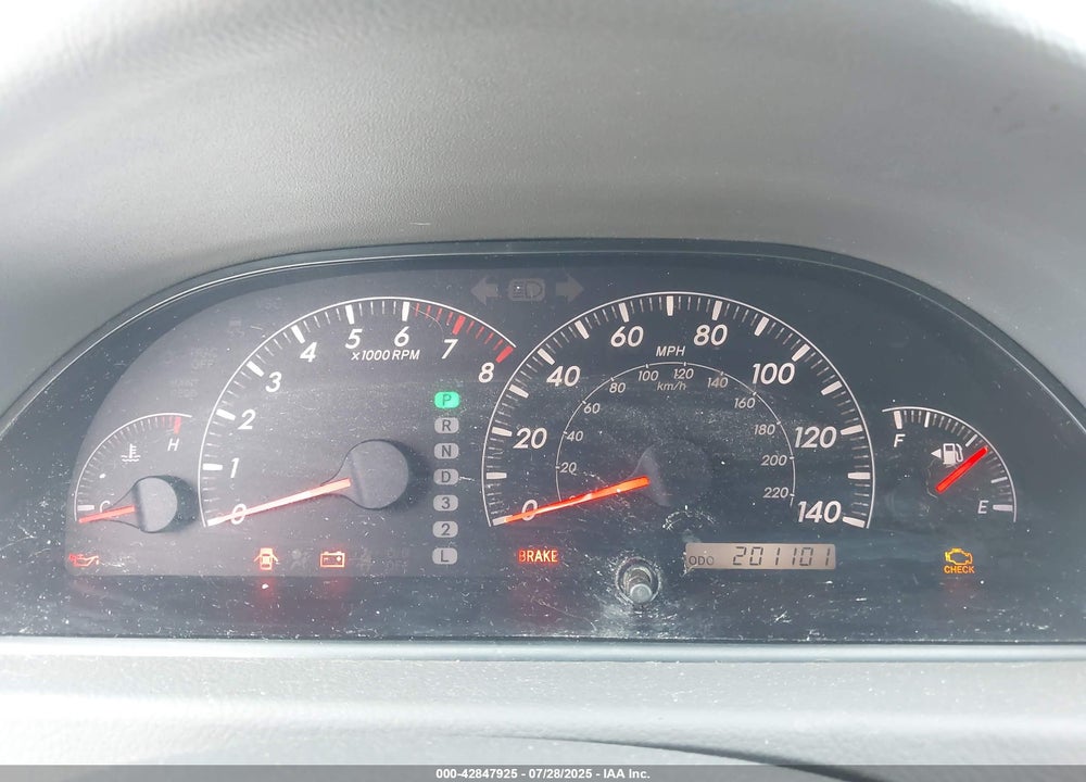 2005 TOYOTA CAMRY LE VIN: 4T1BE30K15U526209