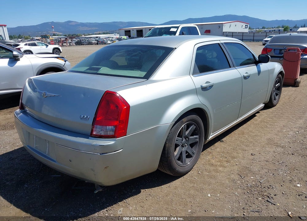 2006 CHRYSLER 300 VIN: 2C3LA53G26H125994