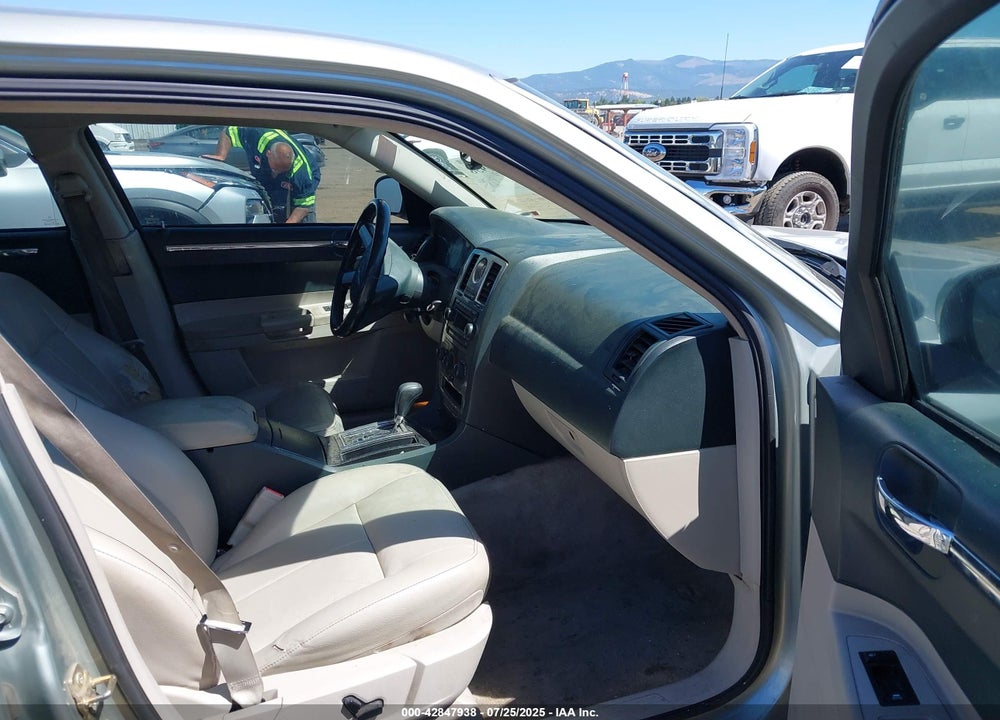 2006 CHRYSLER 300 VIN: 2C3LA53G26H125994