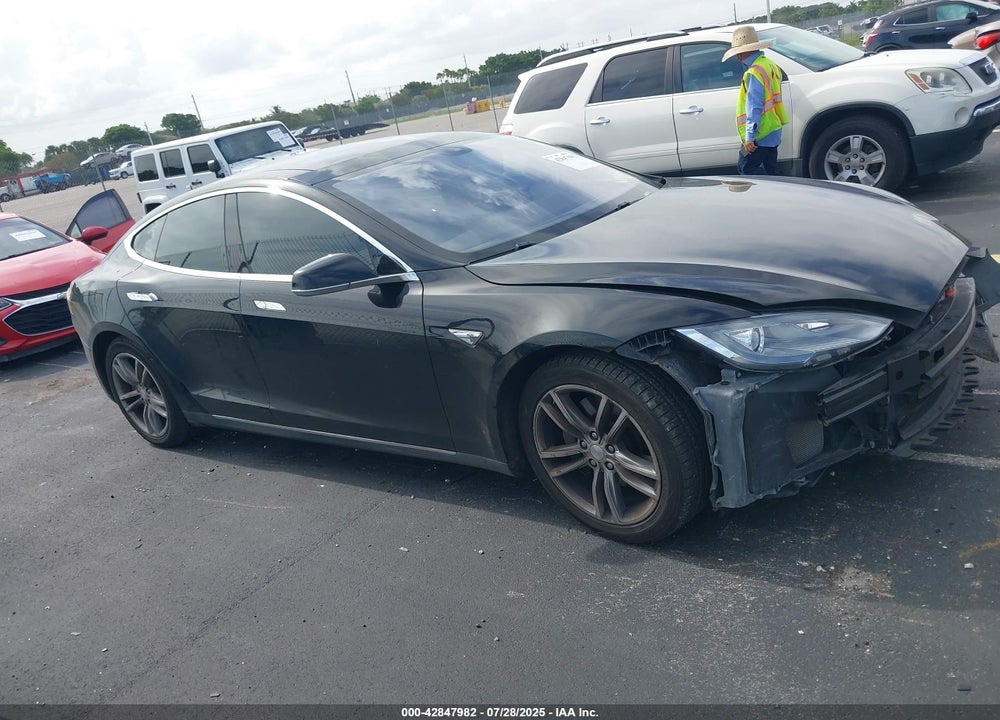 2013 TESLA MODEL S VIN: 5YJSA1CG3DFP25958