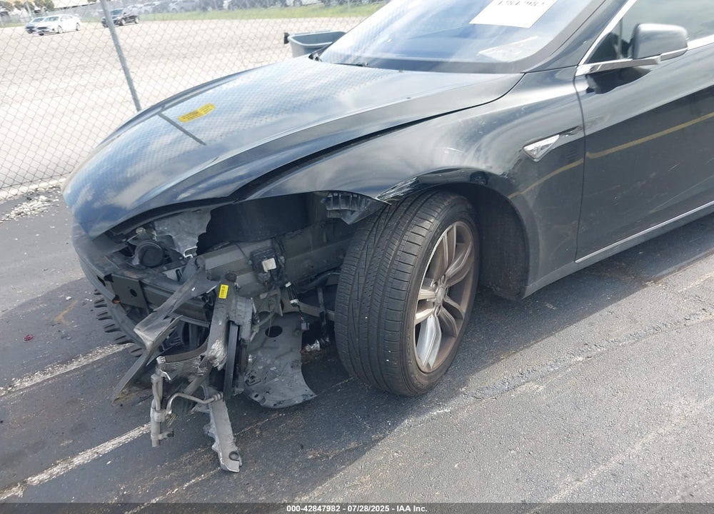 2013 TESLA MODEL S VIN: 5YJSA1CG3DFP25958