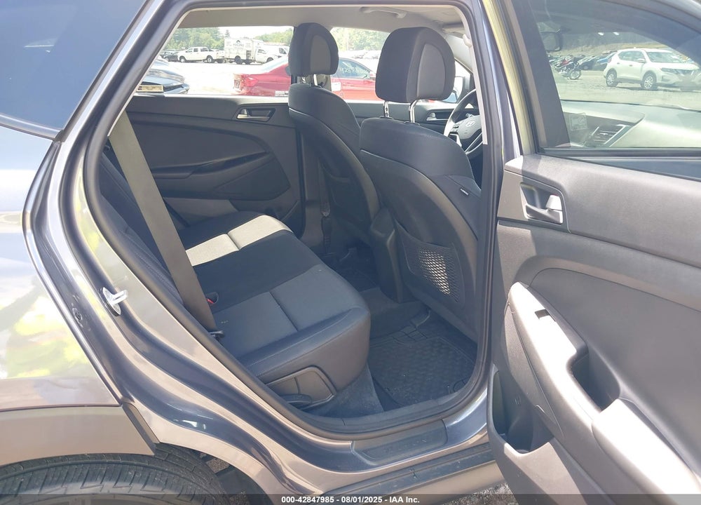 2018 HYUNDAI TUCSON SE VIN: KM8J2CA4XJU630373