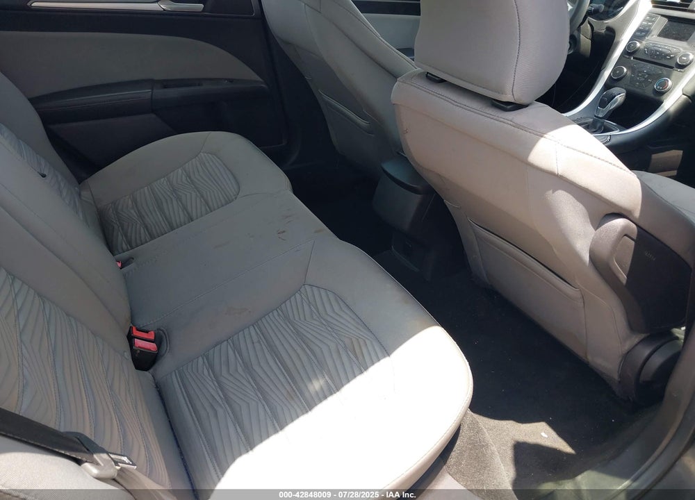 2016 FORD FUSION VIN: 3FA6P0G72GR279105