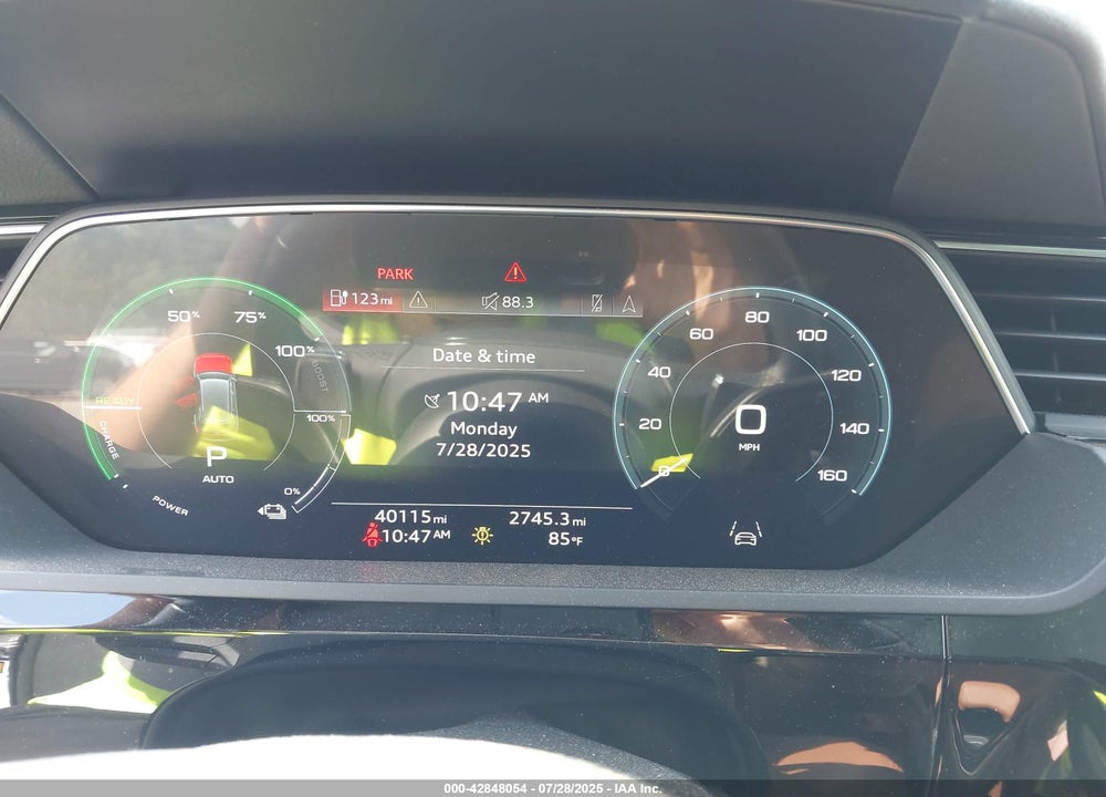 2022 AUDI E-TRON VIN: WA1AAAGE1NB037654