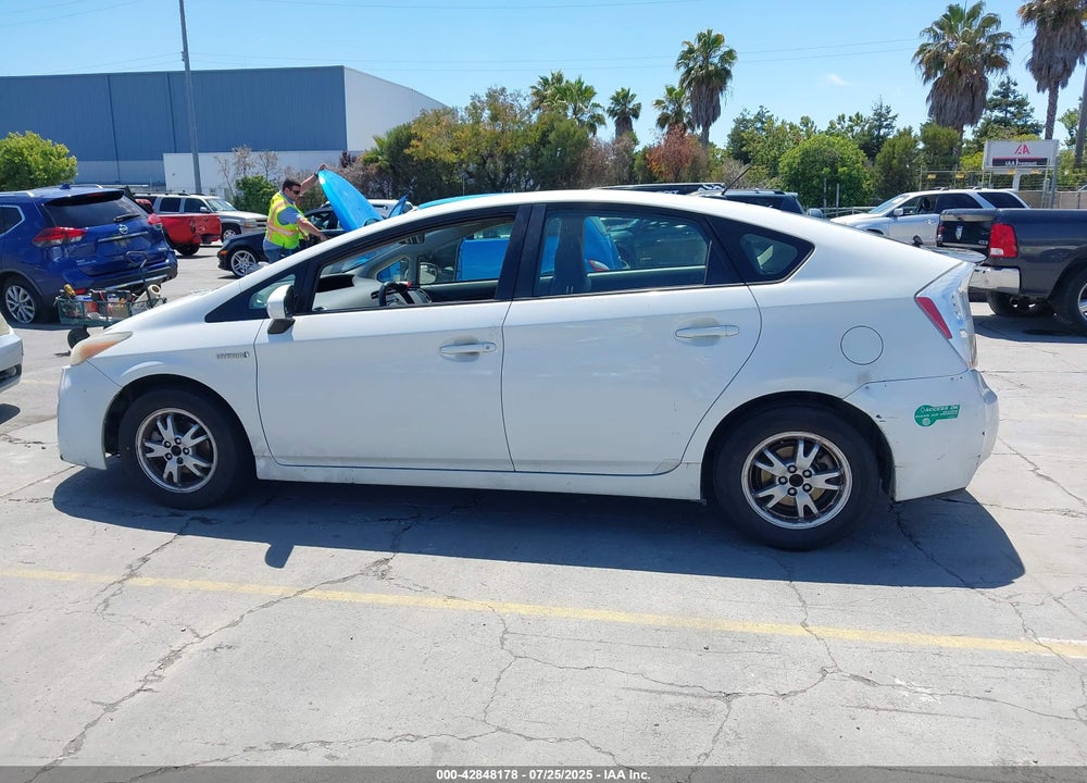 2011 TOYOTA PRIUS VIN: JTDKN3DU7B0251979