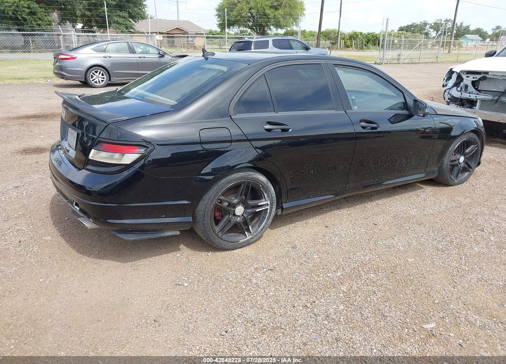 2011 MERCEDES-BENZ C 300 VIN: WDDGF5EB7BR140605