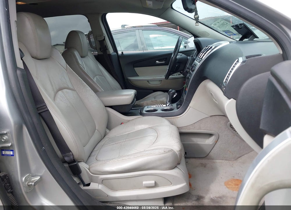 2011 GMC ACADIA VIN: 1GKKRRED0BJ172027