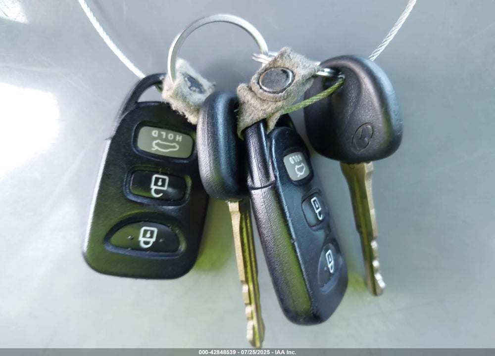2013 HYUNDAI ELANTRA VIN: 5NPDH4AE5DH344766