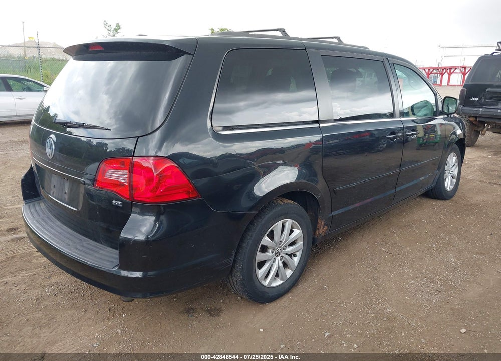 2012 VOLKSWAGEN ROUTAN VIN: 2C4RVABG9CR355185